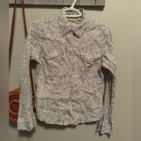 Cowgirl Up pearl snap shirt size small - Picture 1 of 3